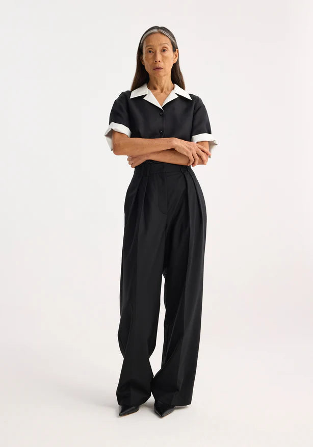 Contrast camp collar silk shirt