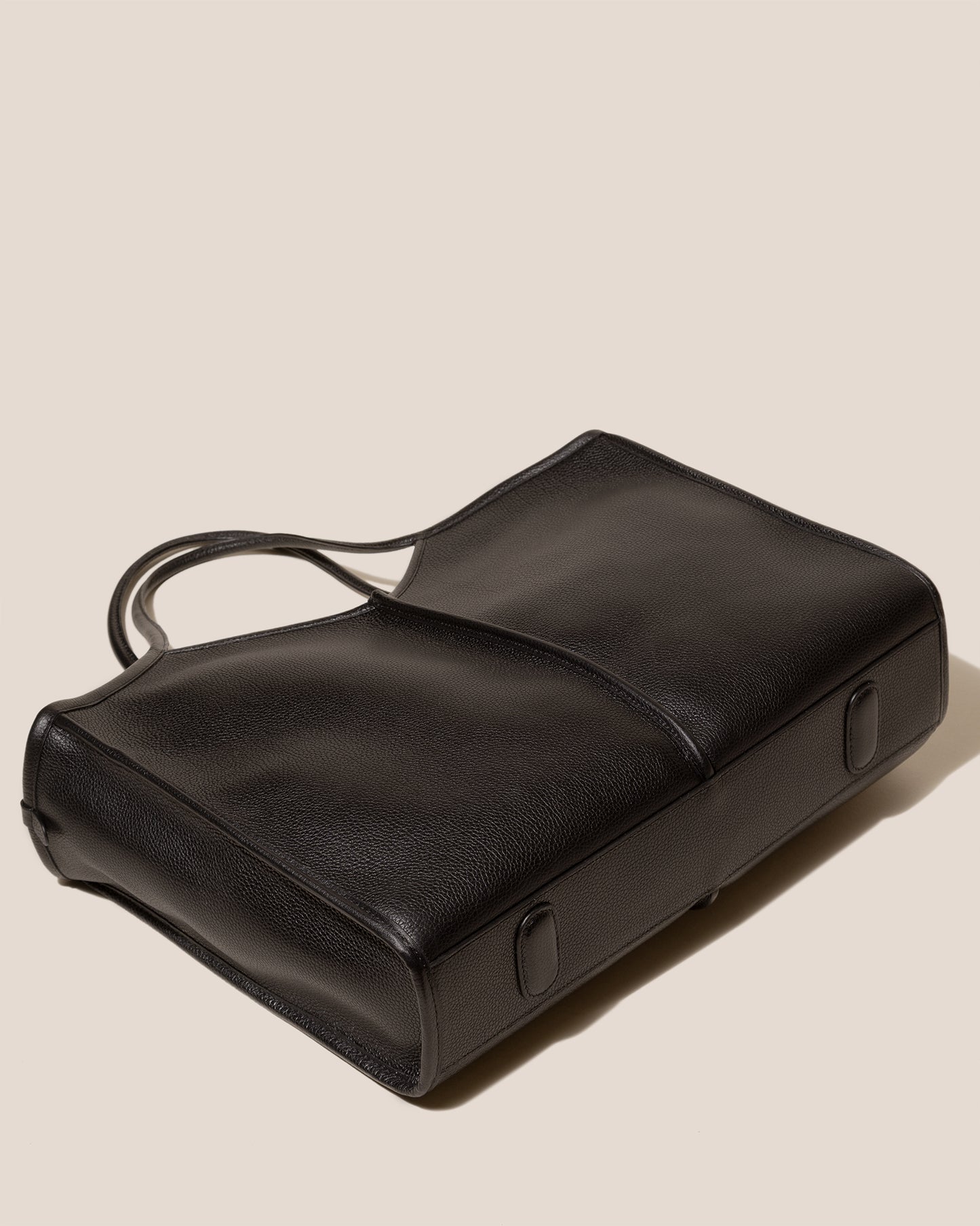 Calella Squared Medium Grainy