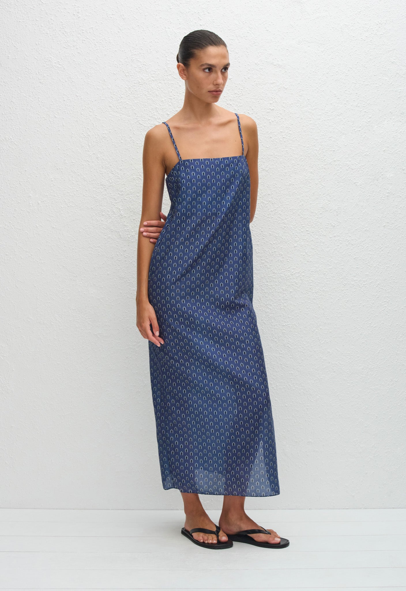 Square Shift Midi Dress