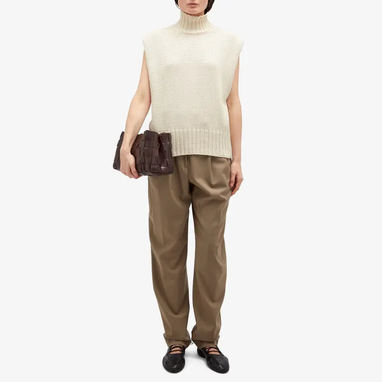 Sleveless Turtleneck