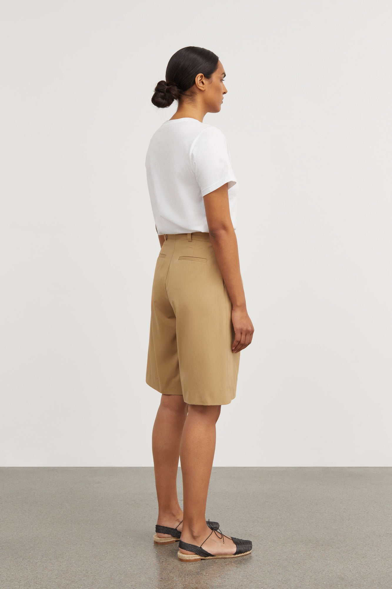 Jane Bermuda Shorts in Beige