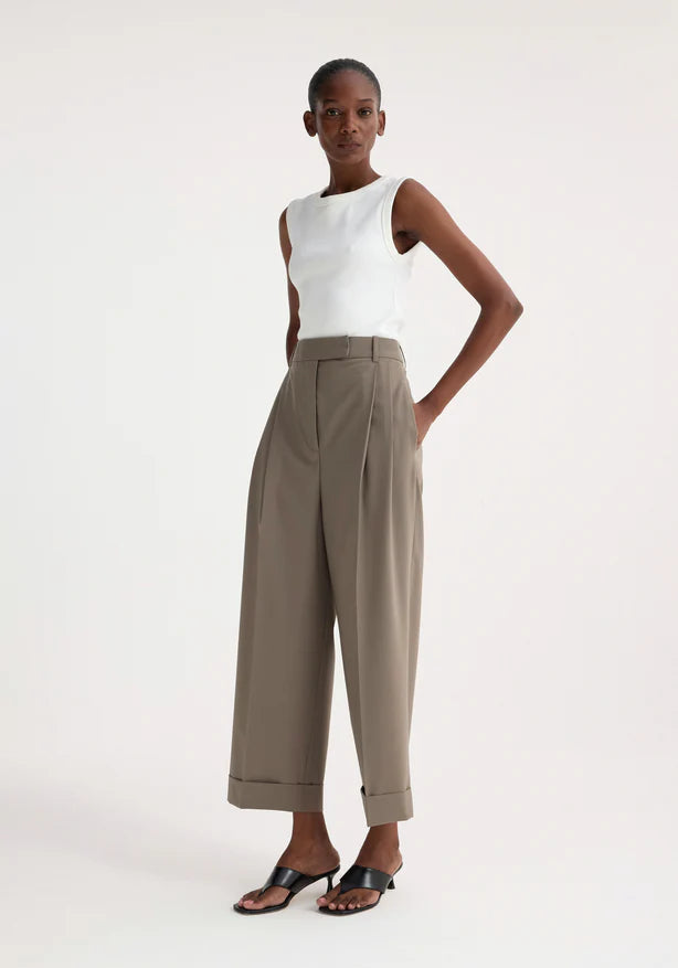 High-waist tailored trousers