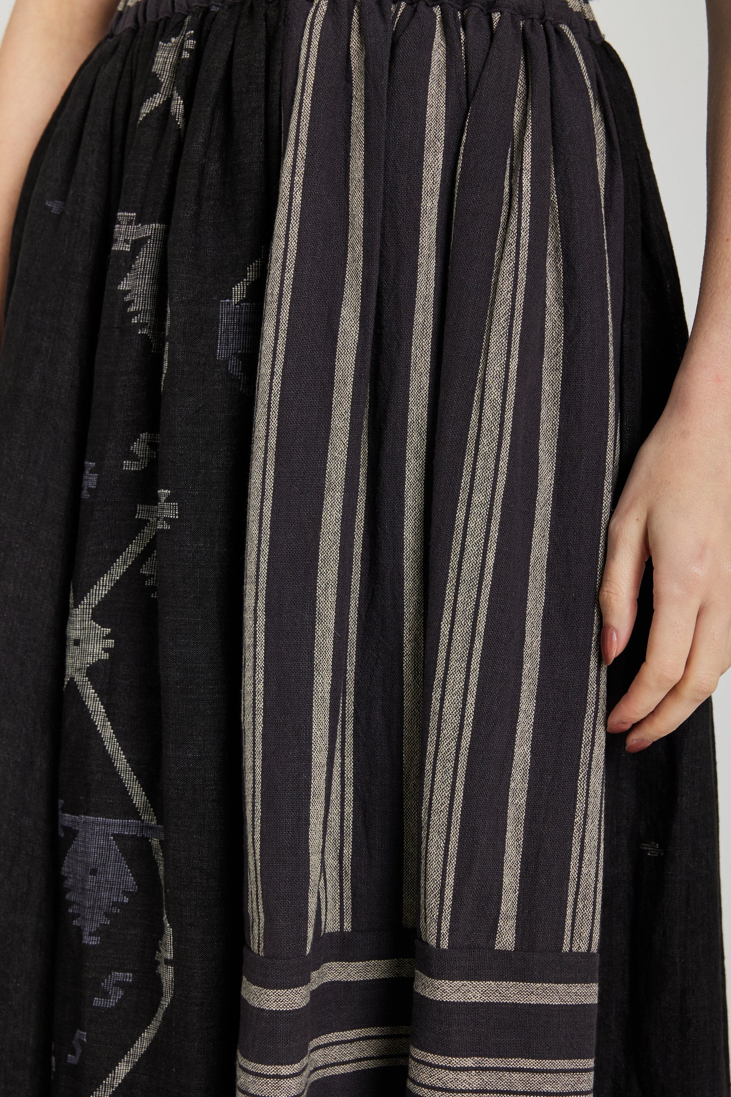 Alma Skirt