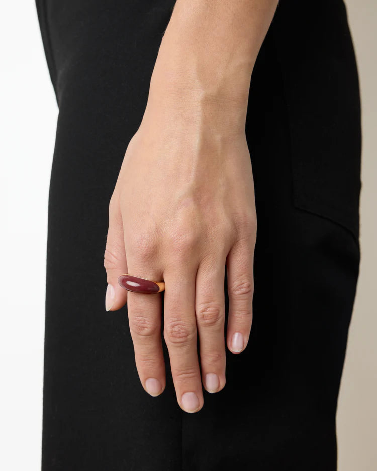 The Beatrice Ring in gold