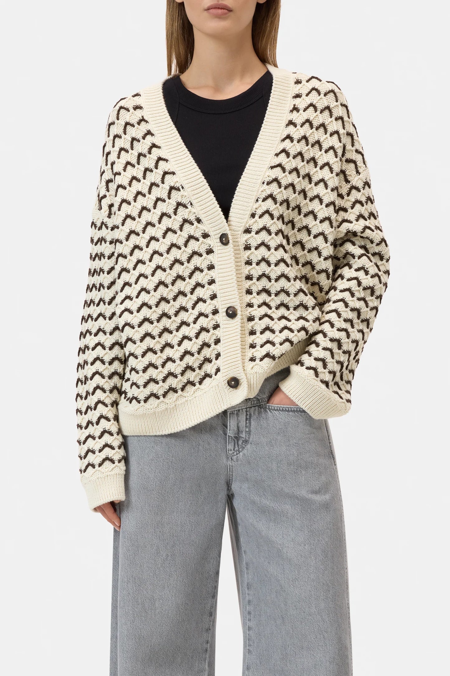 V-neck cardigan of organic cotton