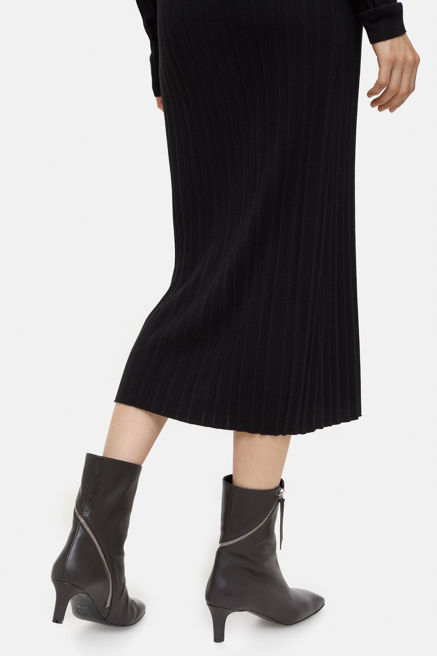 Straight Knit Dress in Black