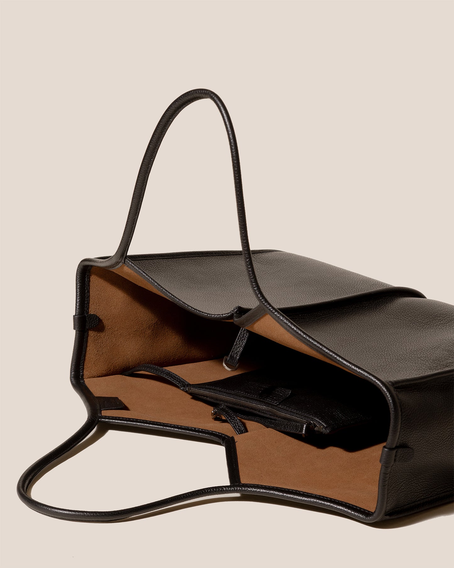 Calella Squared Medium Grainy