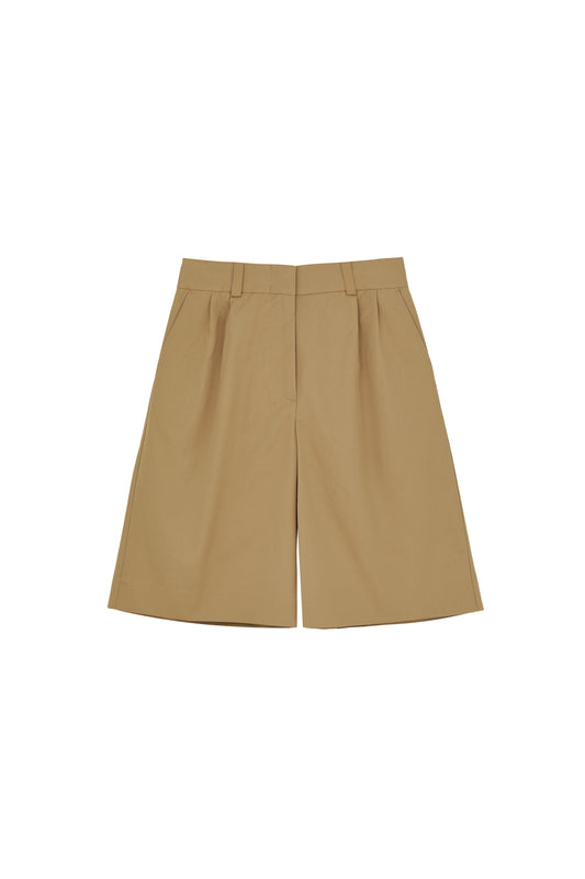 Jane Bermuda Shorts in Beige