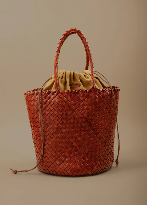 Leather Intrecciato Cognyac