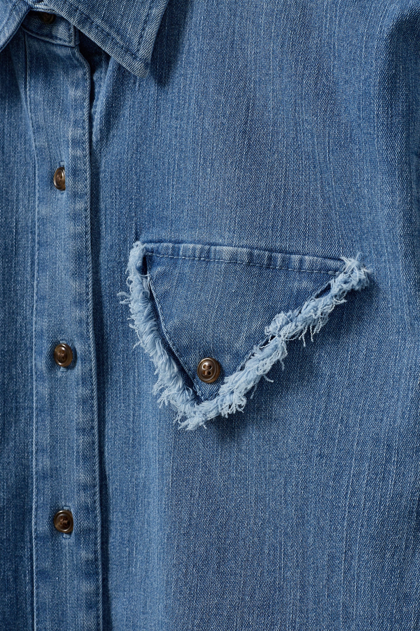 Merci Shirt in Light Denim